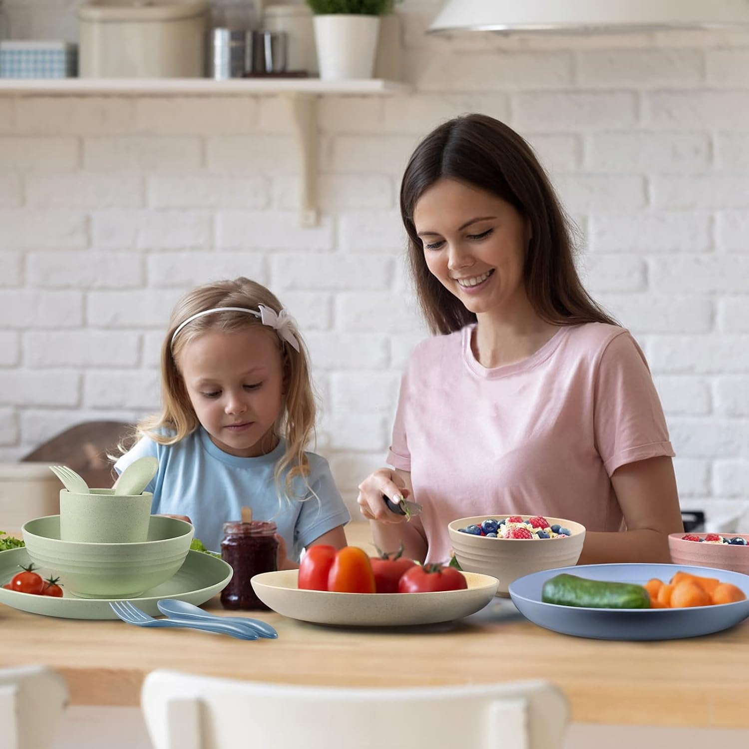 Essentials Wheat Straw Dinnerware Sets